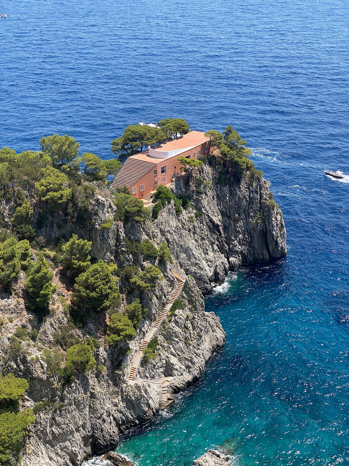 A villa on Lake Como, off-market — 1