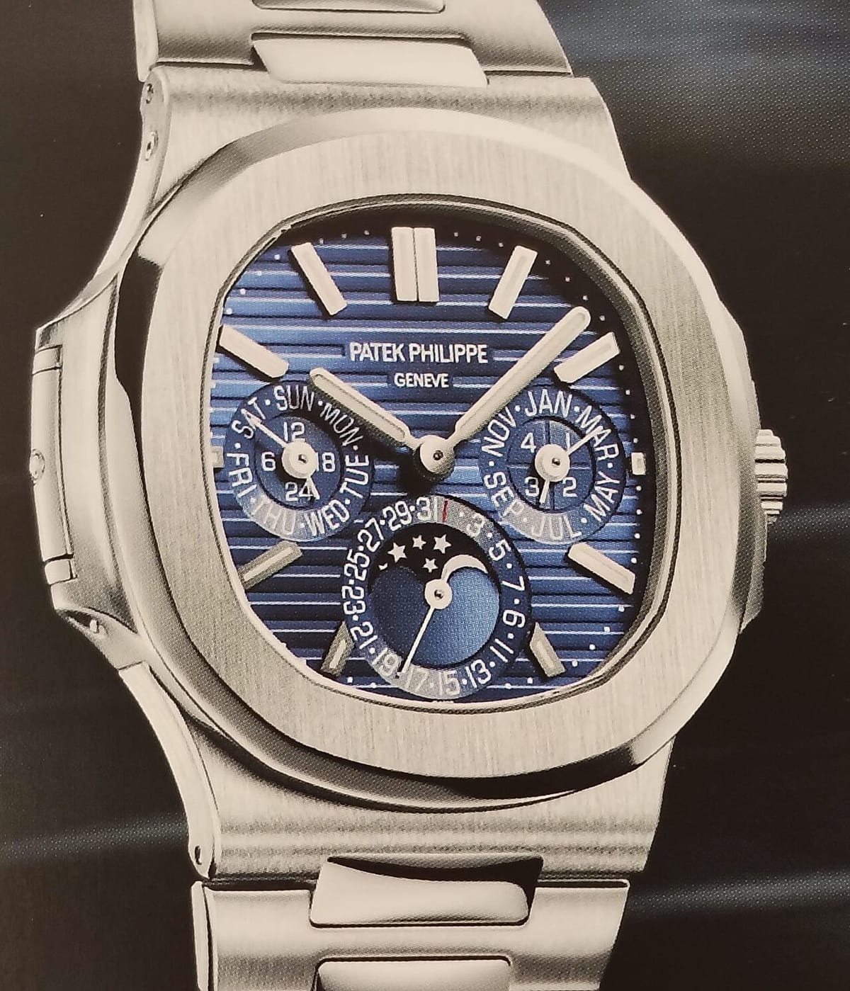 A bespoke timepiece as a gift — 1